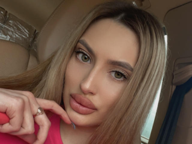 KrissLipsy - Live porn &amp; sex cam - 15486874