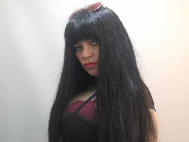 ElviraSanders - Sexe cam en vivo - 15491990