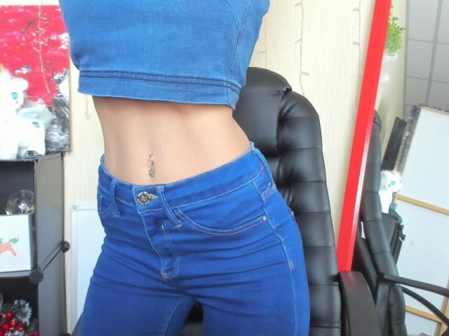 Julaiya - Porno na żywo i seks kamera - 15492378