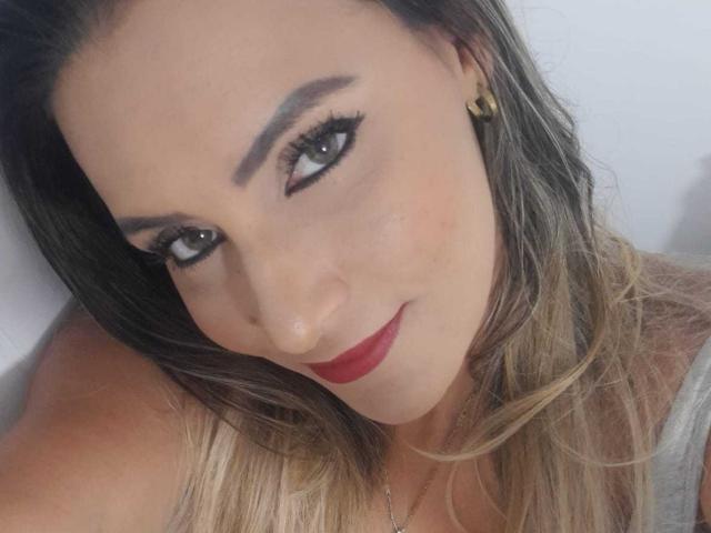 AliciaWild - Sexe cam en vivo - 15496102