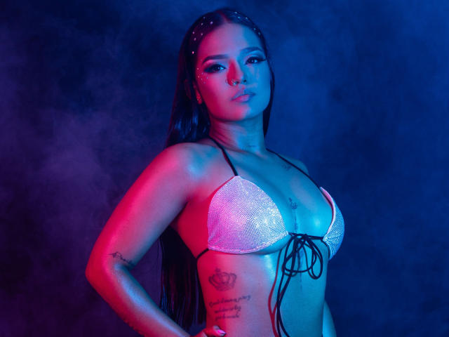 EmilyBrowm - Live sex cam - 15521194