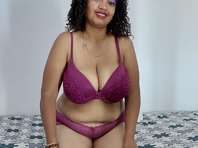 MyriamPink - פורנו בשידור חי ומצלמת סקס - 15531350