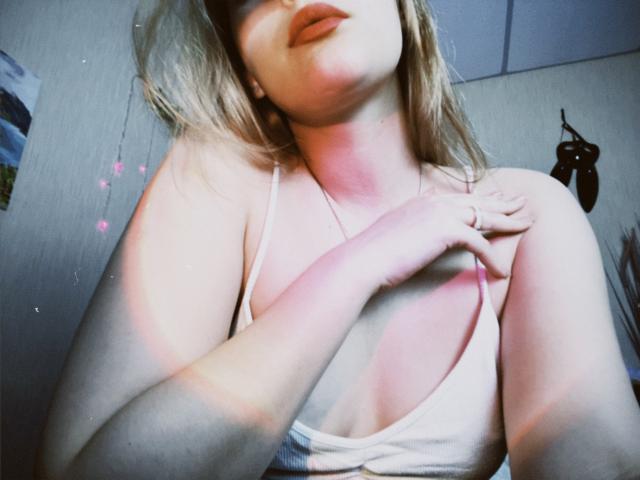 BeautySlim - Live porn &amp; sex cam - 15534246