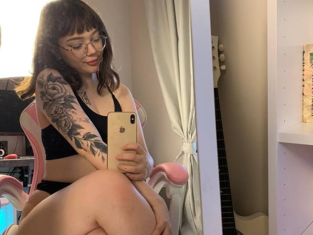 MillyMiltton - Sexe cam en vivo - 15536834