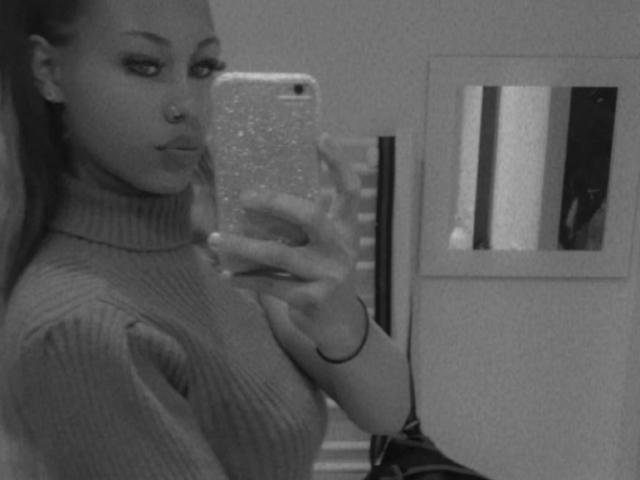 Phely69 - сексуальная веб-камера в реальном времени - 15551411