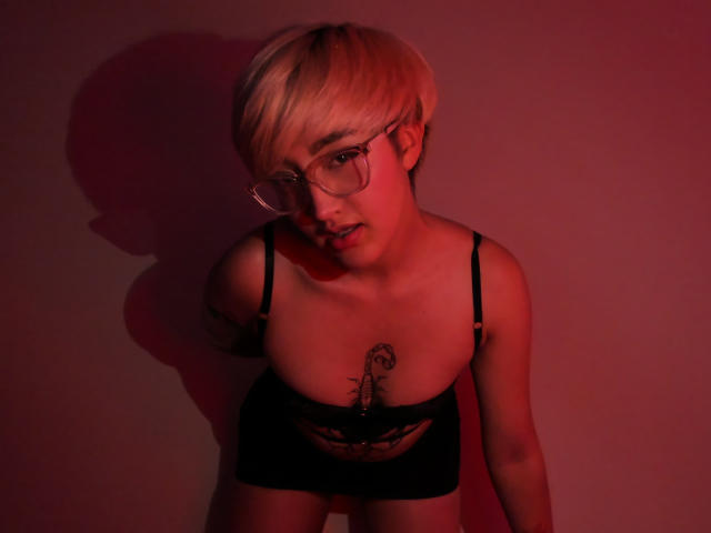 NaraSuarez - Live sex cam - 15560783