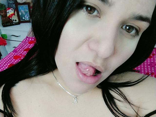 VivianaThomson - Élő pornó és szexkamera - 15562673