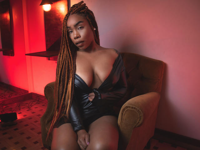 IsabelleJoens - Live sex cam - 15563279