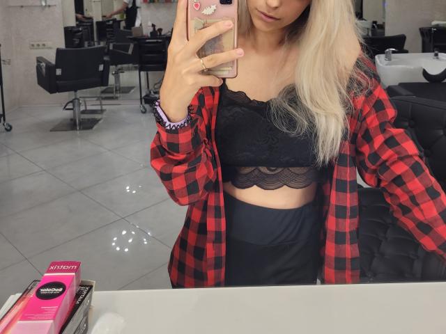 Kandinskaya - Live sex cam - 15575504