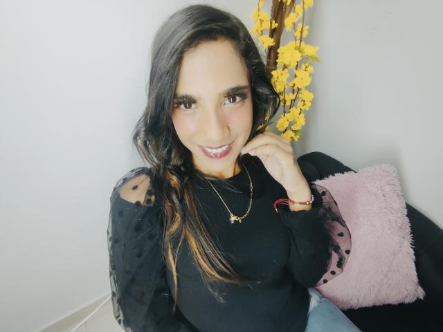 SophiiaEvans - Sexe cam en vivo - 15576095