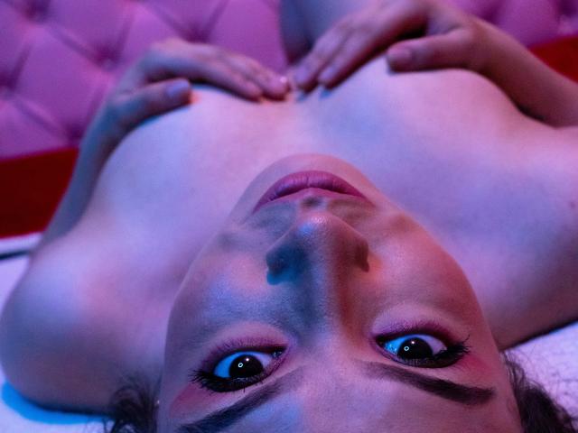 AmberHabbs - ライブポルノ&amp;セックスカム - 15579356