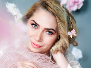 AnnaAmour - сексуальная веб-камера в реальном времени - 15579860