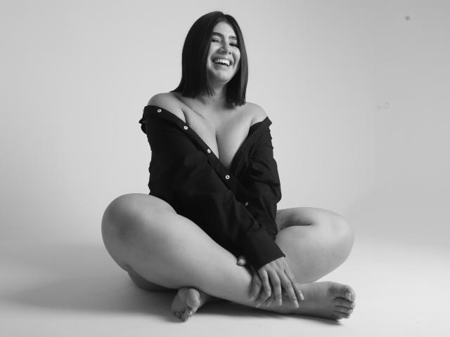 AnnikaRose - сексуальная веб-камера в реальном времени - 15583916