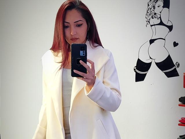 KatrinaBello - ライブポルノ&amp;セックスカム - 15584273