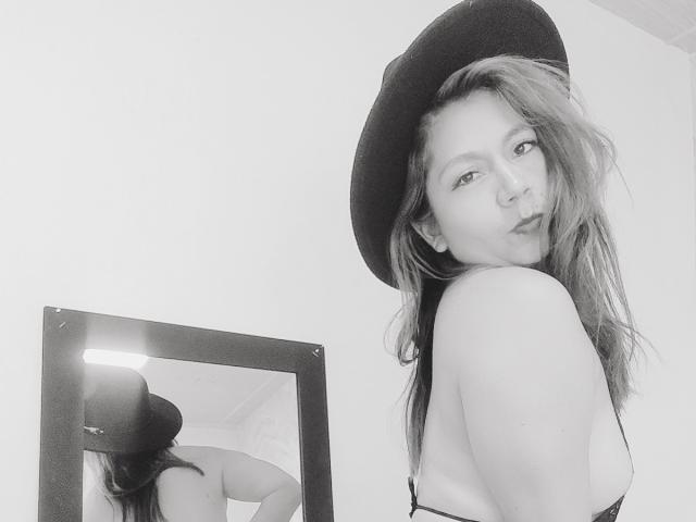 AmathistaKinky - Sexe cam en vivo - 15588074