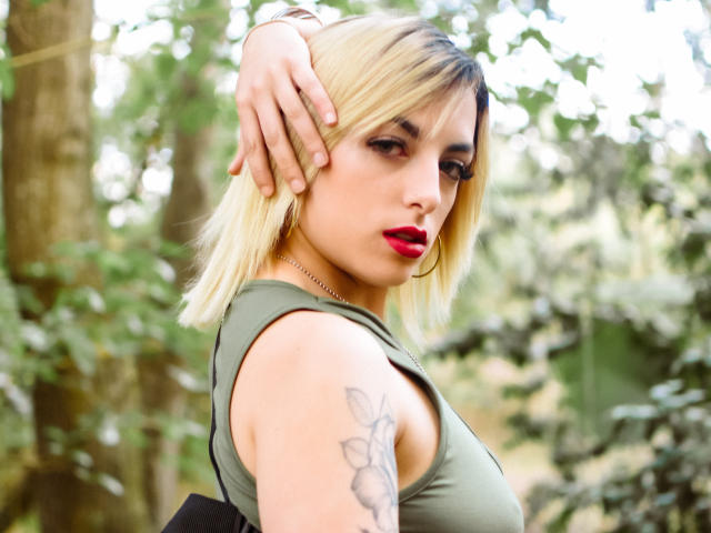 CatalinaBelo - Live sex cam - 15596570