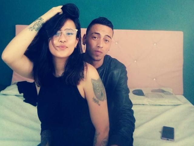 EmilyAndJhon - Live sexe cam - 15596672