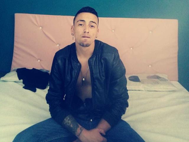 EmilyAndJhon - Sexe cam en vivo - 15596726