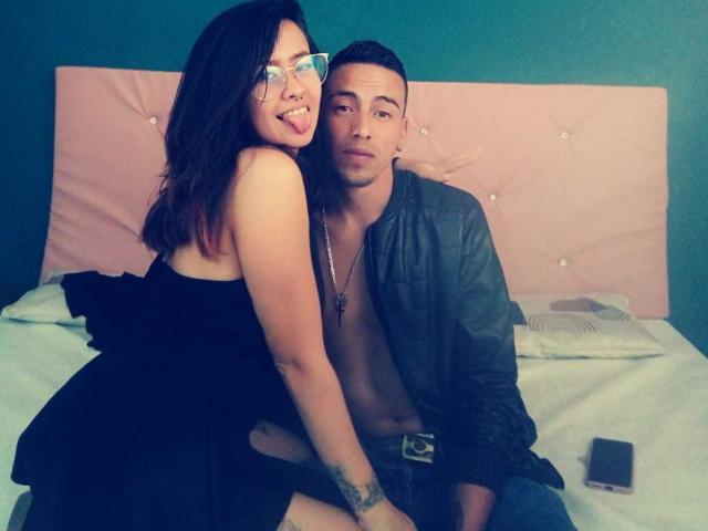 EmilyAndJhon - Sexe cam en vivo - 15596729