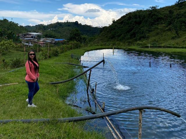 BrihanaCharlot - сексуальная веб-камера в реальном времени - 15597281