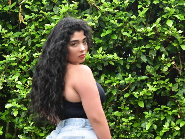 AgathaColinss - ライブポルノ&amp;セックスカム - 15600358