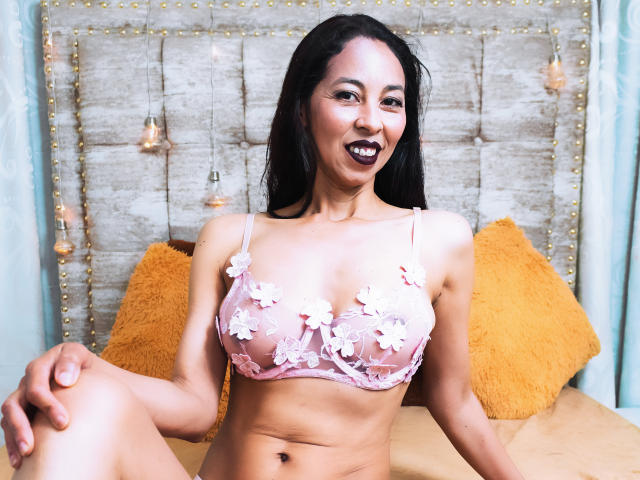 RosalindaCortez - Live porn &amp; sex cam - 15620974