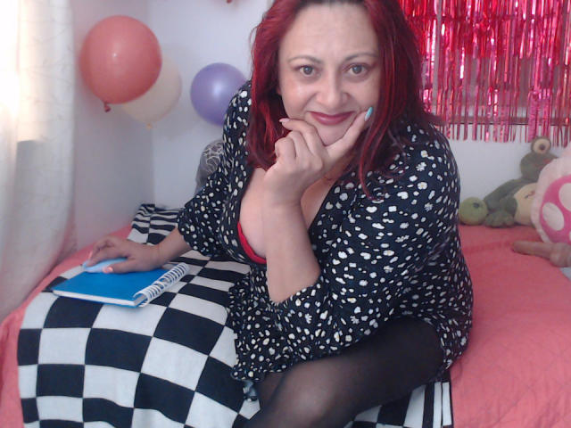 FlirtyViolet - Live sex cam - 15624298