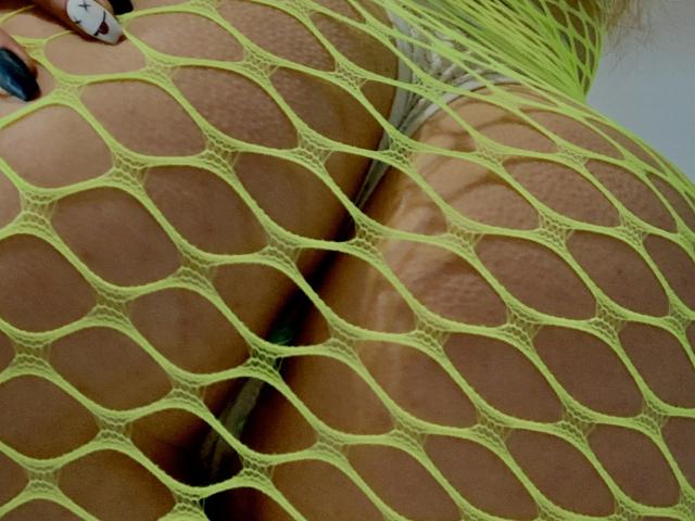 CuteCarmen - Live porn &amp; sex cam - 15628610