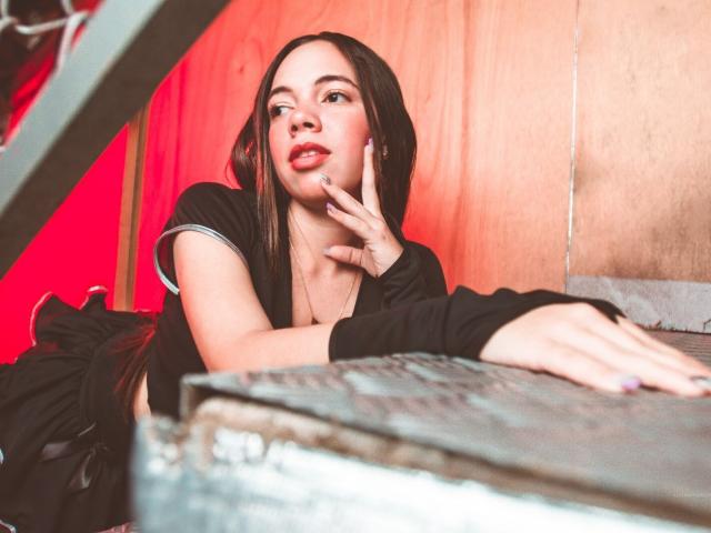 LucianaBeckett - Live porn &amp; sex cam - 15646990