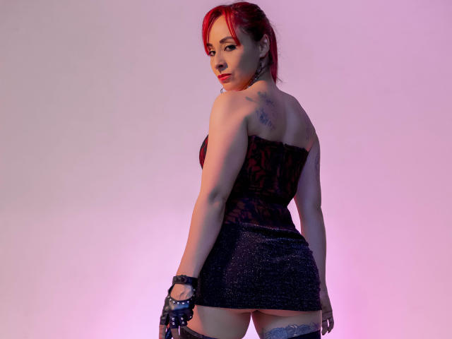 ScarlethReed - ライブポルノ&amp;セックスカム - 15664702