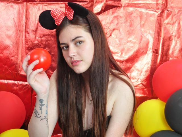 DanielleJade - Live sex cam - 15673798