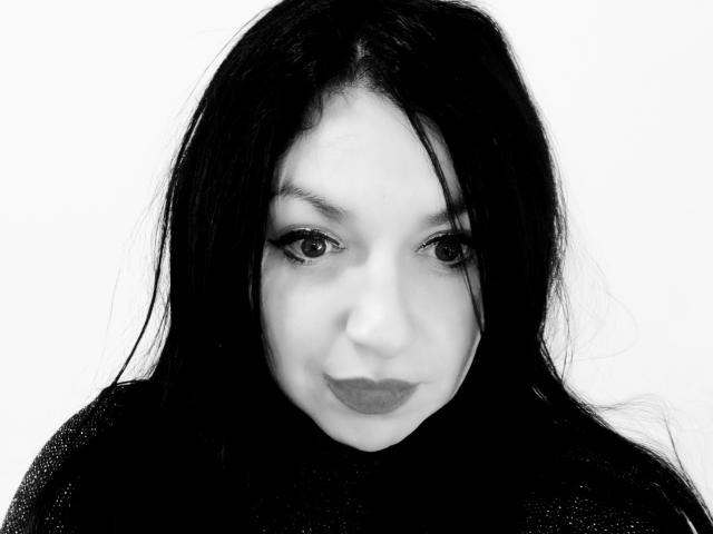 SandyHott69 - Live sexe cam - 15691402