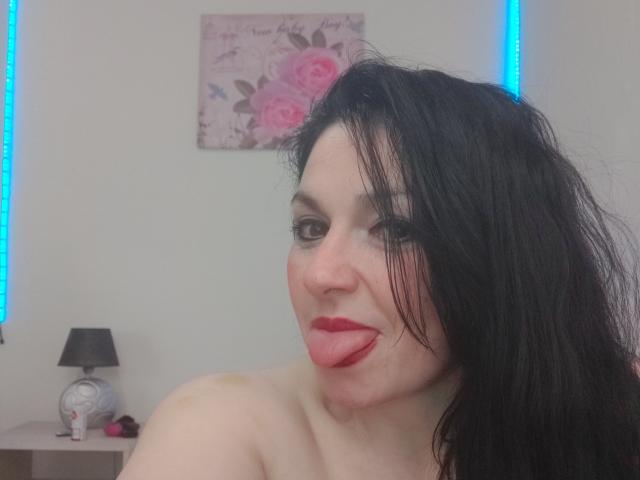 SandyHott69 - Live sexe cam - 15691450
