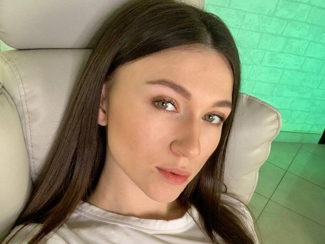 LovelyGirlI - Live sex cam - 15705766