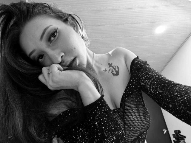 ElizabethMorrison - Live porn &amp; sex cam - 15710402