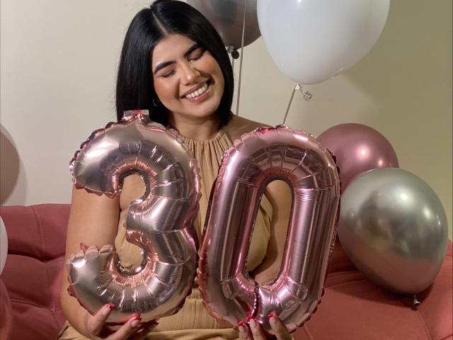 AnnikaRose - Live sex cam - 15715366