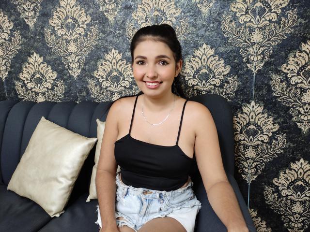 MiluWilliams - Élő pornó és szexkamera - 15722370