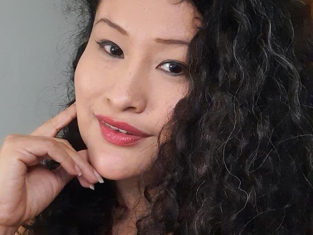 Xuuley - Élő pornó és szexkamera - 15734706