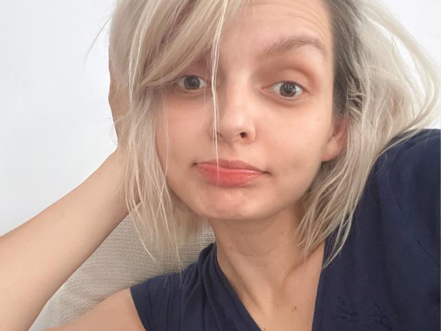 DouceAmelia - Live porn &amp; sex cam - 15745986