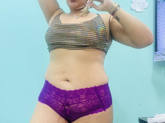SalmaLuna - Live sexe cam - 15747198