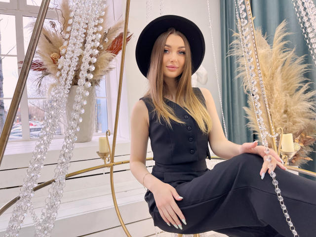 ModestAnna - Sexe cam en vivo - 15766234