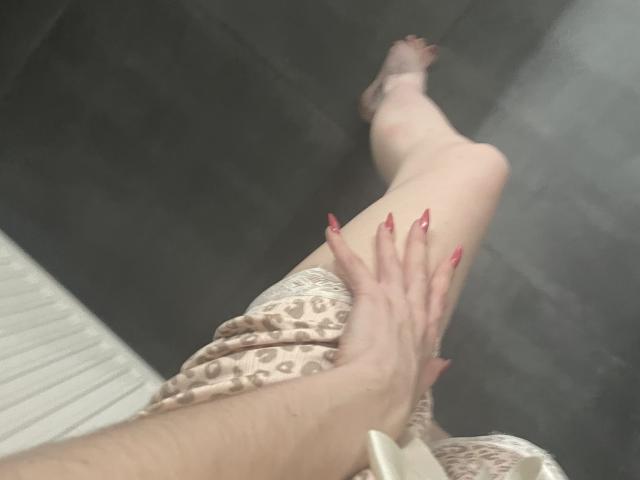 RozalinaPleasure - Live porn &amp; sex cam - 15767554