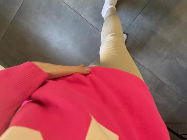 RozalinaPleasure - פורנו בשידור חי ומצלמת סקס - 15769434