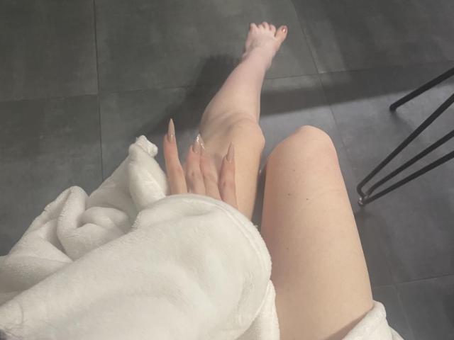 RozalinaPleasure - פורנו בשידור חי ומצלמת סקס - 15769854