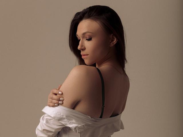 LovelyGirlI - Live sex cam - 15773654