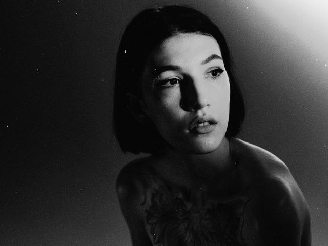 AgathaWell - פורנו בשידור חי ומצלמת סקס - 15792638