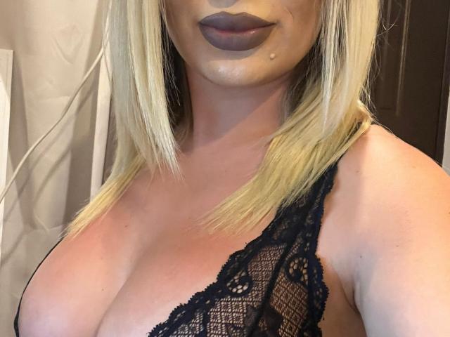 ChaudeNymphX - сексуальная веб-камера в реальном времени - 15792818