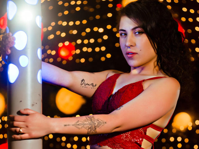 DeniseVarisov - Live porn &amp; sex cam - 15794474