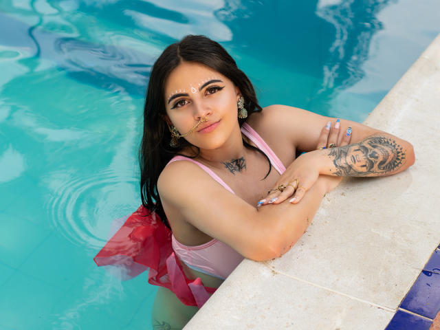 CoriPaige - Live porn &amp; sex cam - 15799338