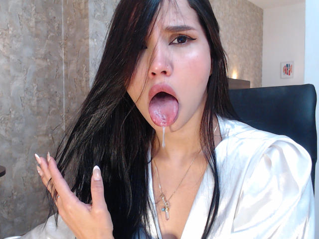 AnneCasanova - Live porn &amp; sex cam - 15818418